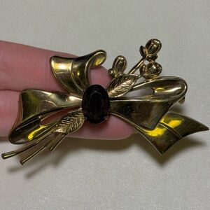 Vintage Gold Floral Bow Brooch with Purple Stone